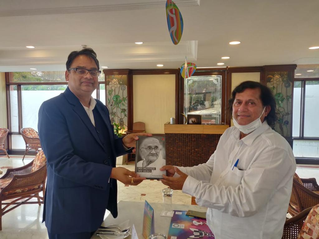 Dr Achyut Samant